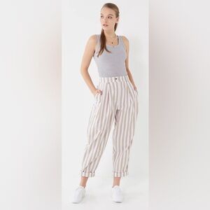 Urban Outfitters Percy Pleated High-Rise Tapered Trouser Pant Striped size 0